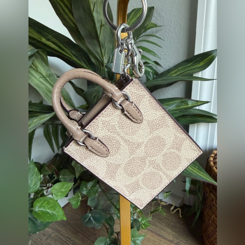 Coach North/South Mini Tote Bag Charm in Signature Canvas Tan & Beige F2448 NWOT - Picture 3 of 12